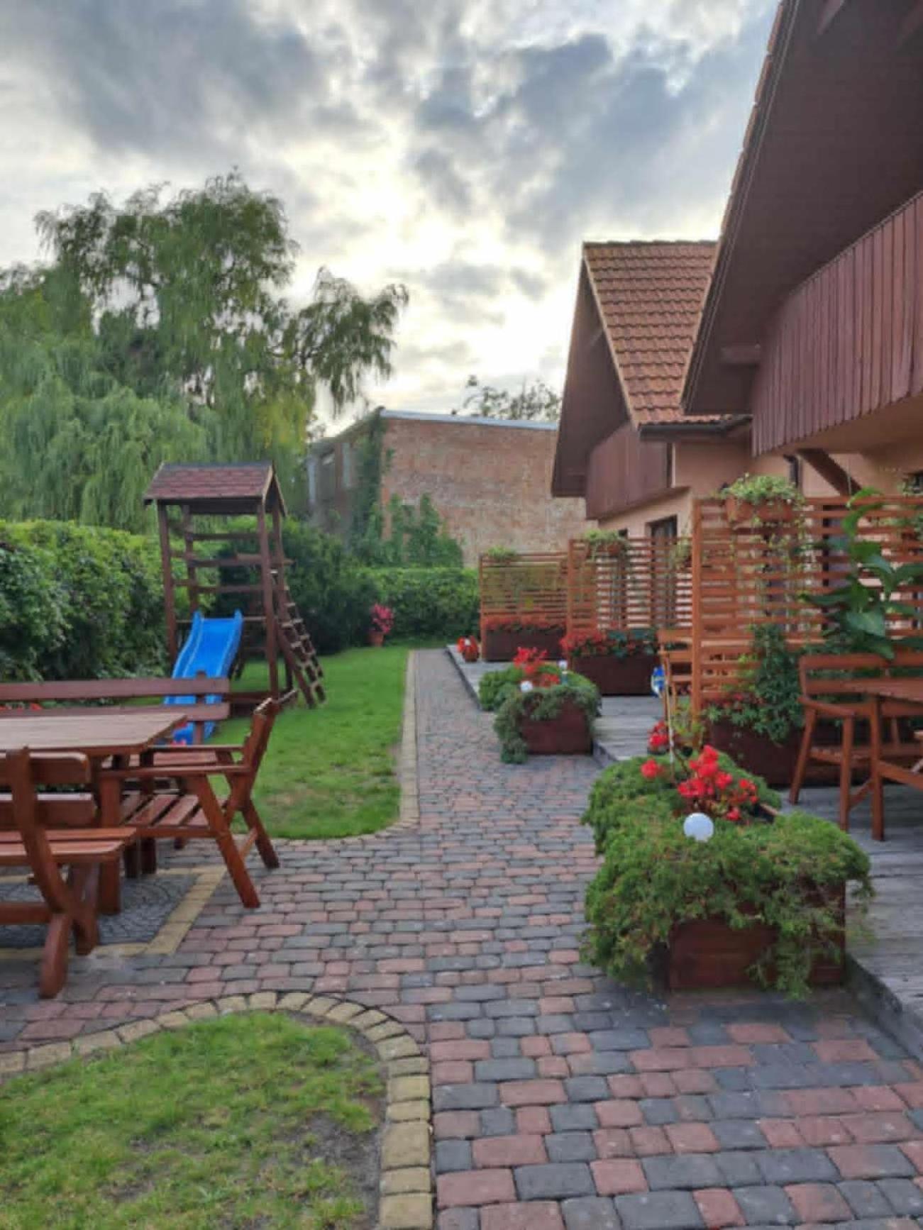 Rest Hotel Dziwnów Екстериор снимка